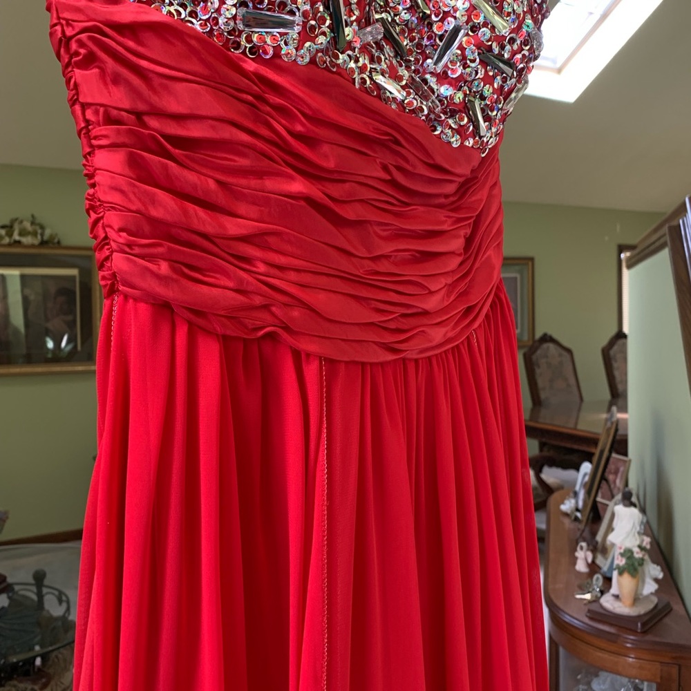 Red Prom Dress - Picture 6 of 7